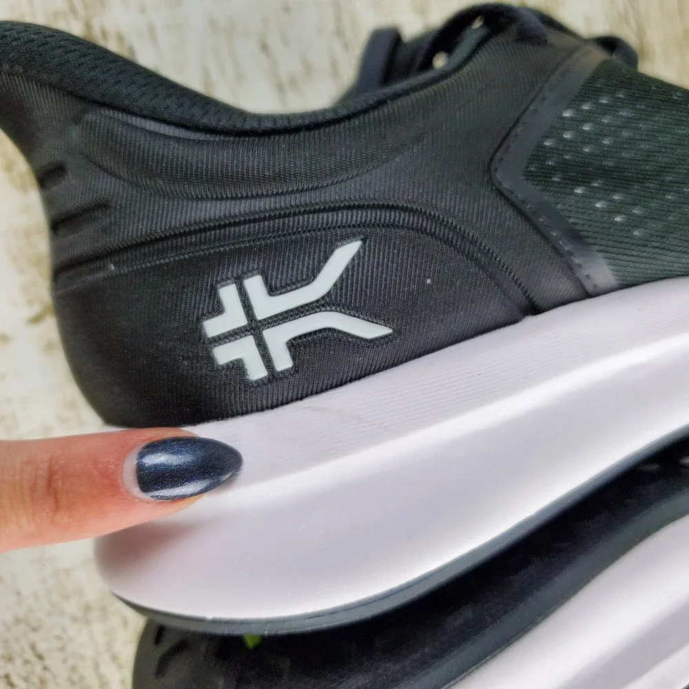 KURU ATOM Fusion Womens Shoes Sz 10 M Running Jet Black Bright White Sneakers